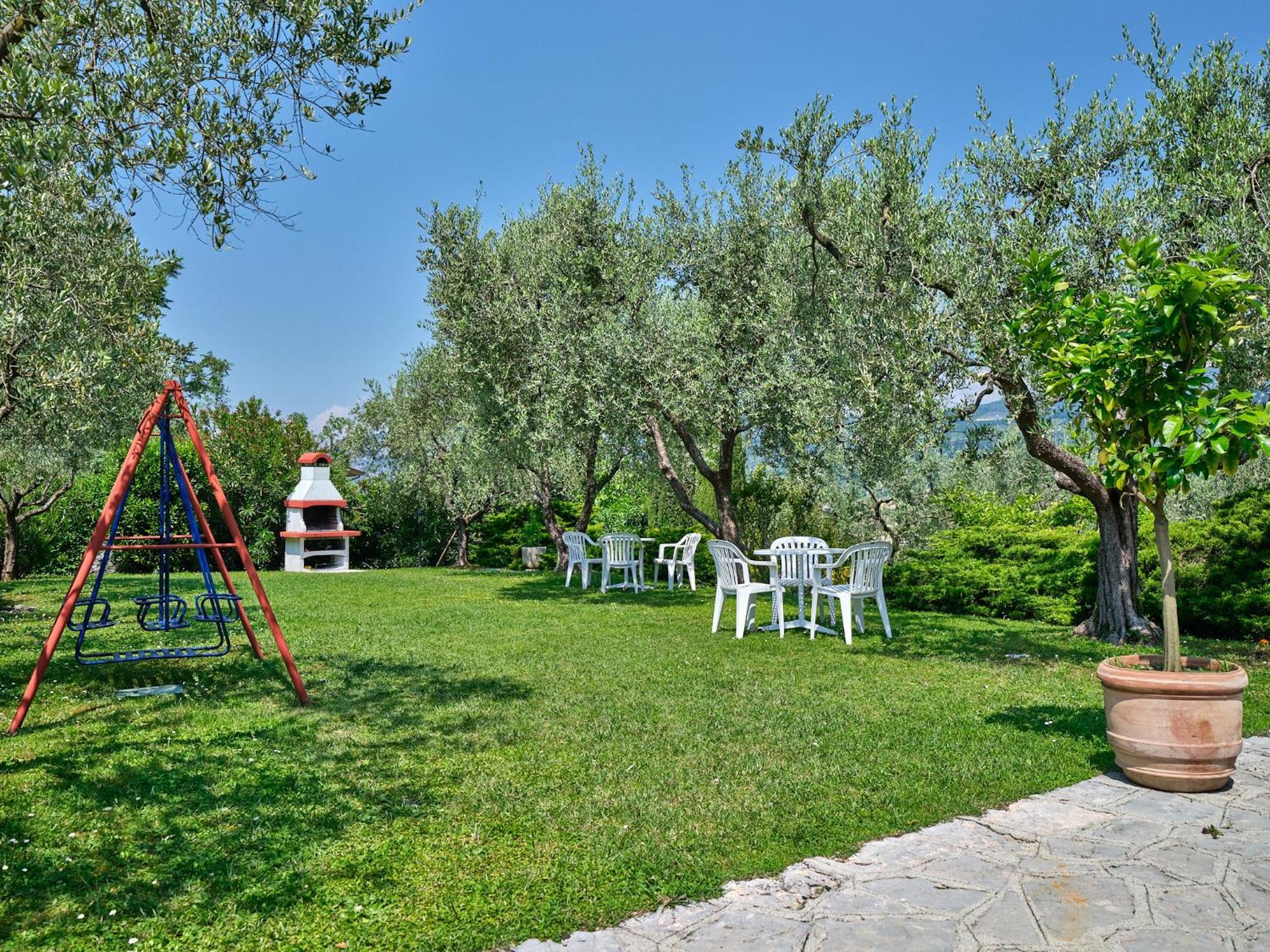 Appartamenti Le Rasole Garda  Exterior photo